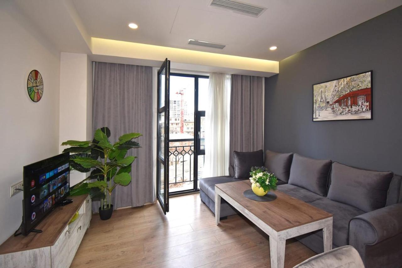 Home4You City Center Apartments Ereván Exterior foto