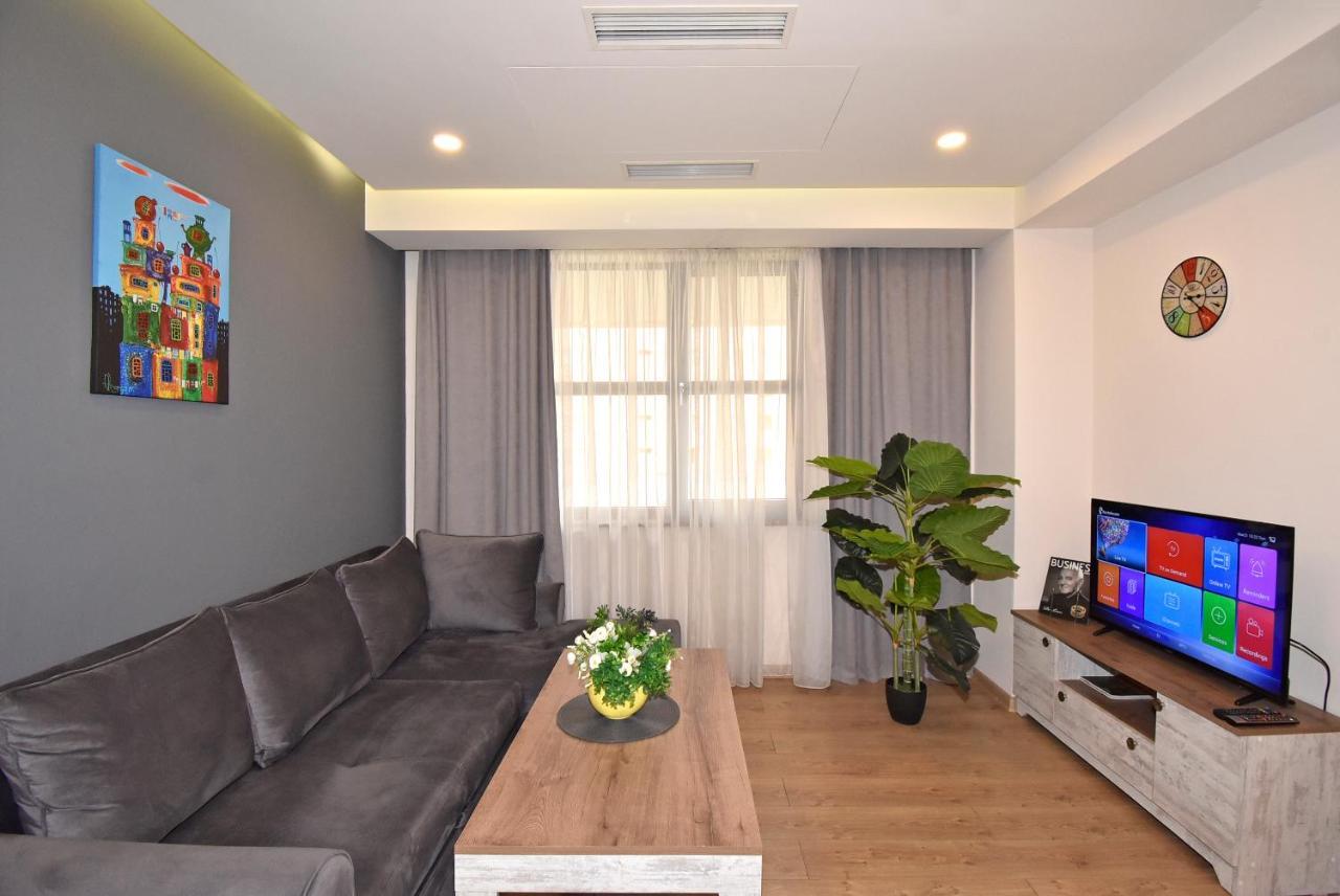 Home4You City Center Apartments Ereván Exterior foto