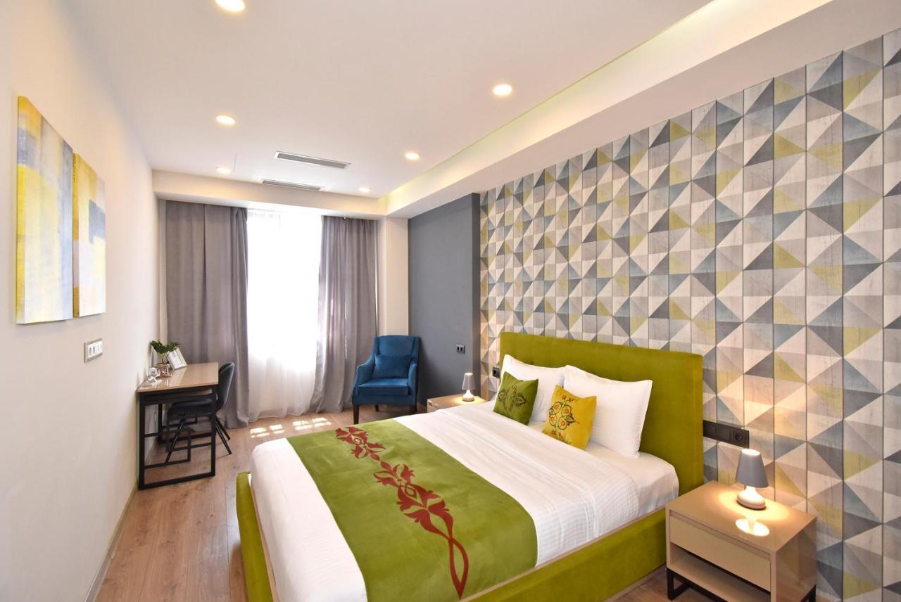 Home4You City Center Apartments Ereván Exterior foto