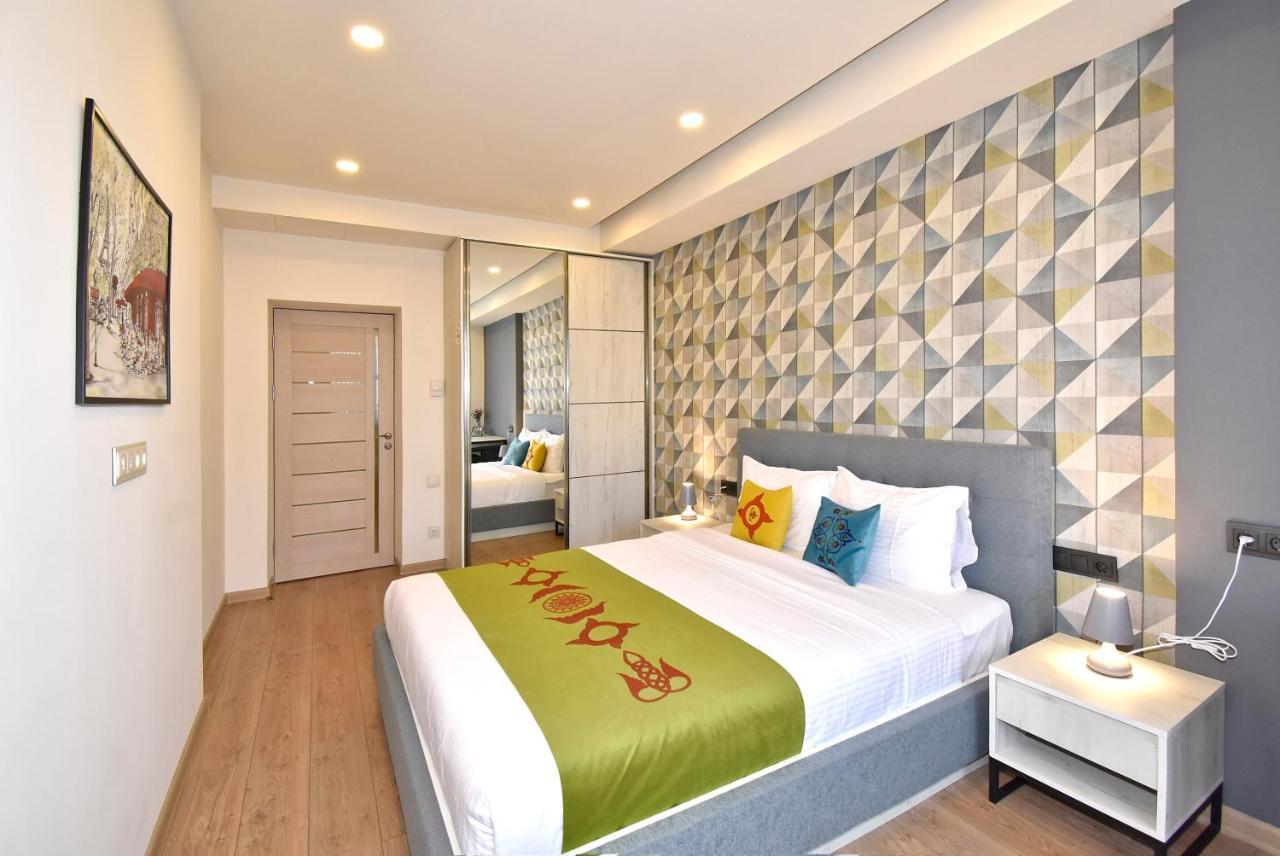 Home4You City Center Apartments Ereván Exterior foto